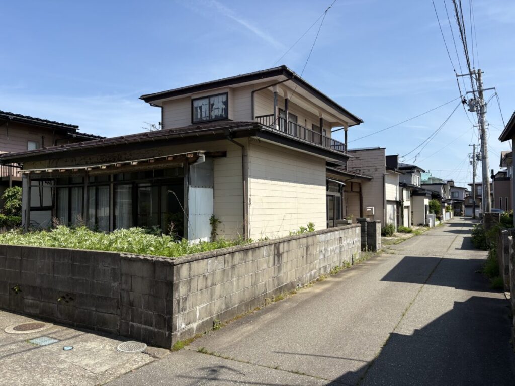 茨島２丁目　売土地　【解体更地渡】