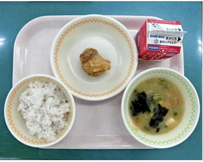 『少なすぎる給食』！？