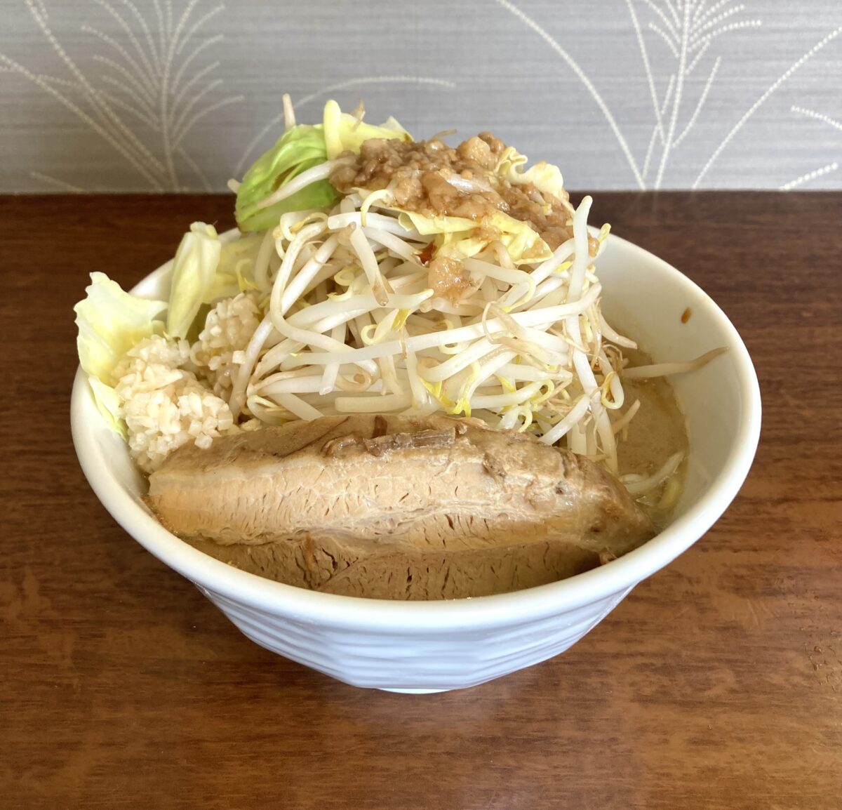 『濃厚豚ソバ復活』。