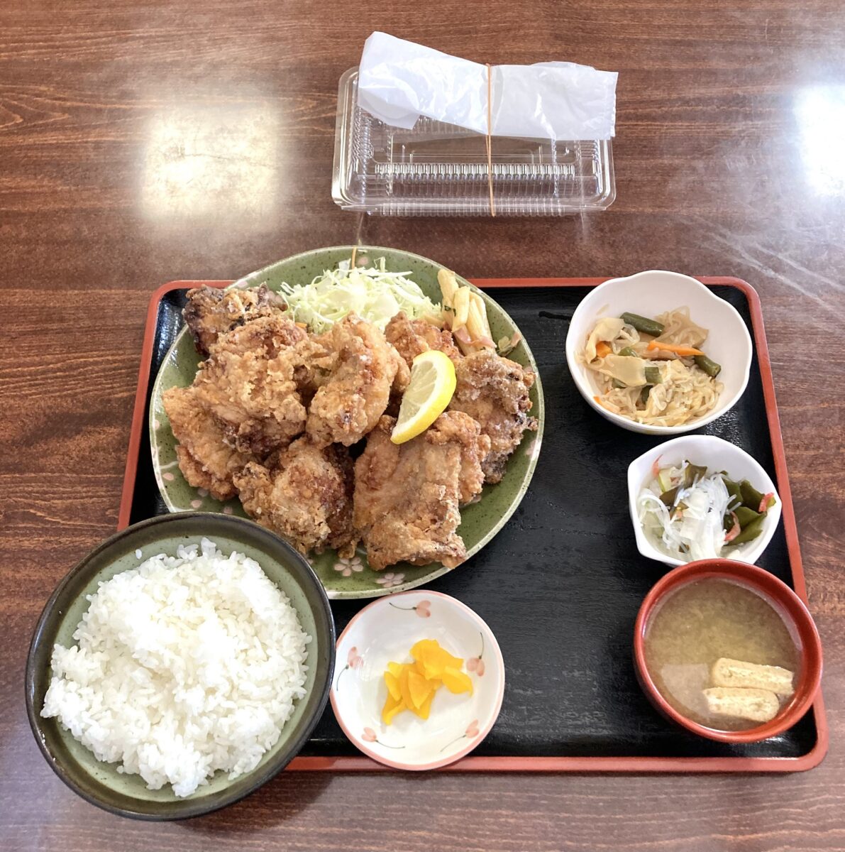 『おとも苑食堂②』。
