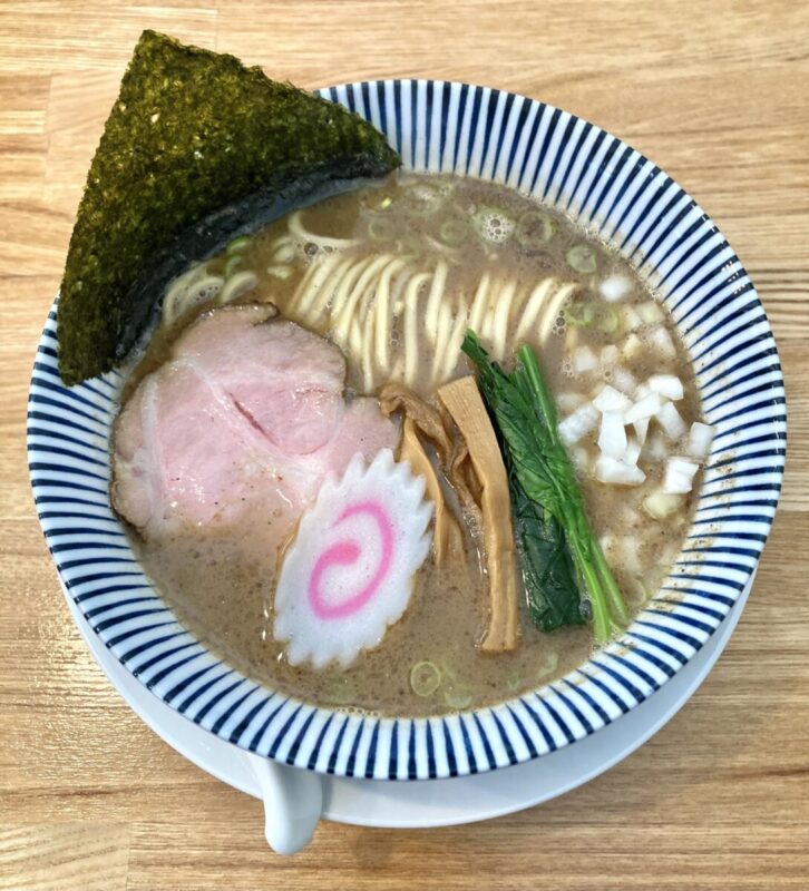 『やび１０杯目は』。