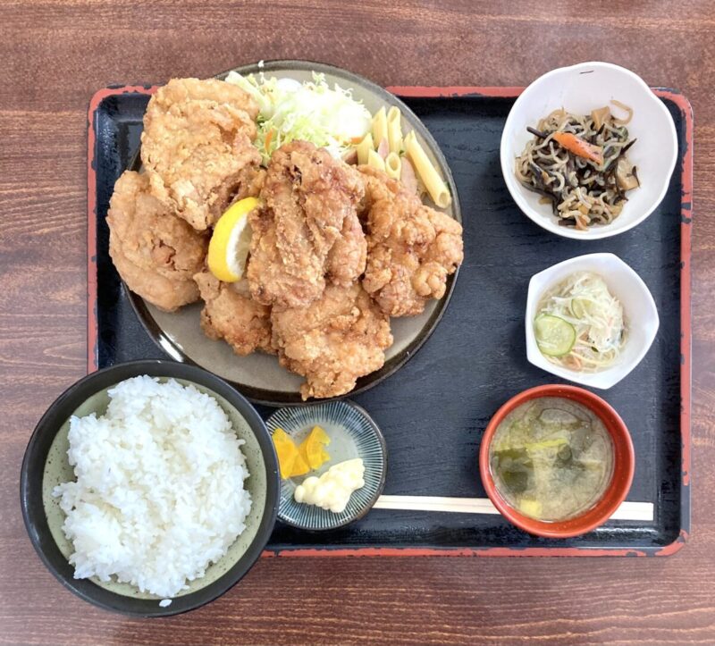 『おとも苑食堂さんで』。