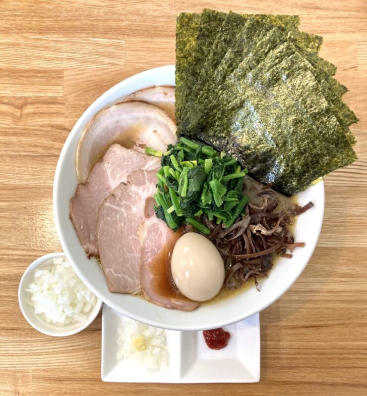 『やび１７杯目の家系で』。