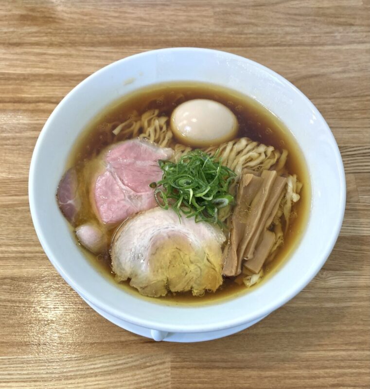 『やび２６杯目で』。