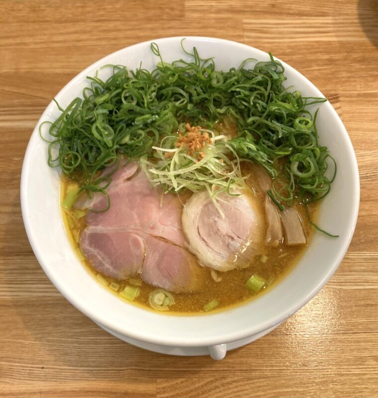 『やび３５杯目で』。