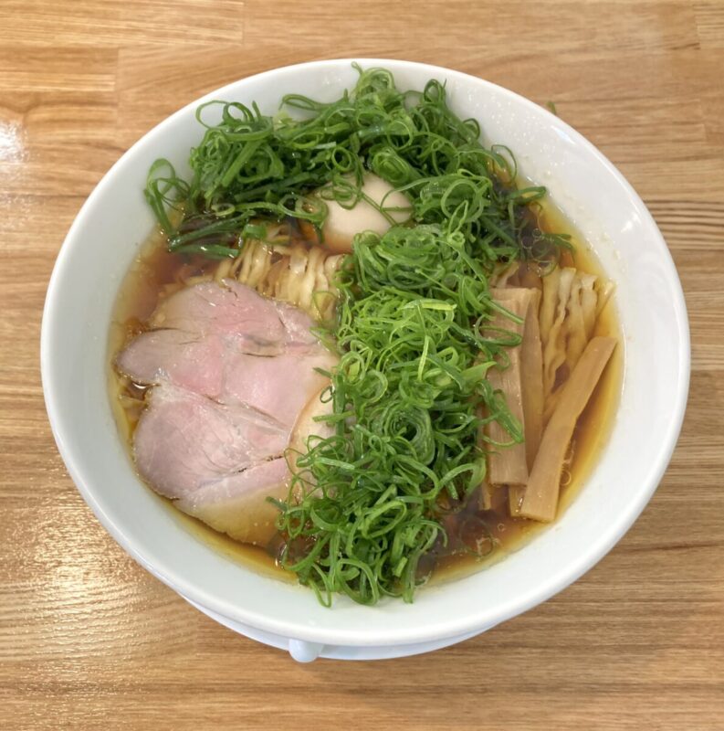 『やび４０杯目で』。