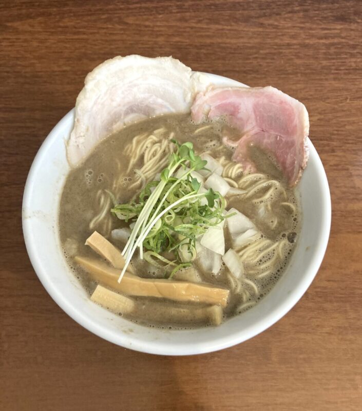 『濃厚煮干しらーめん』。