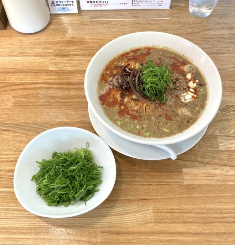 『やび４７杯目で』。