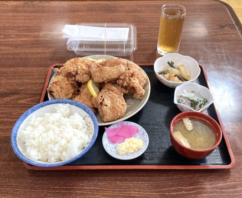 『能代イチのからあげ定食』。