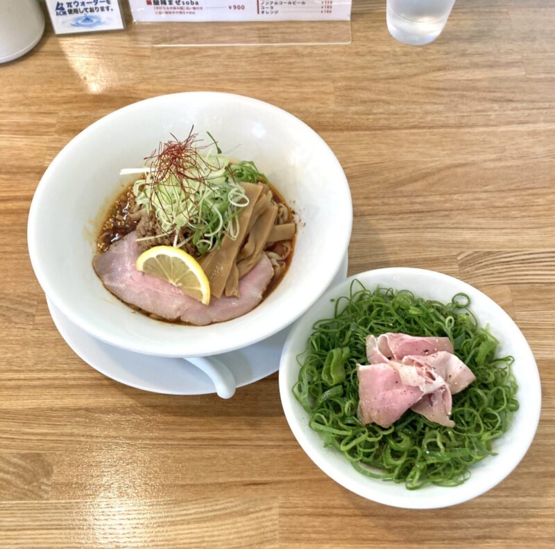 『やび５０杯目で』。