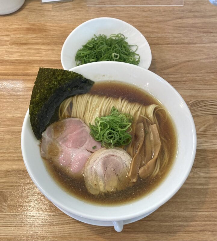 『やび５３杯目で』。