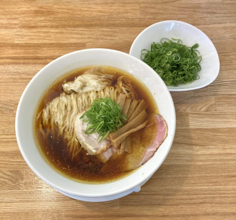 『やび６３杯目で』。