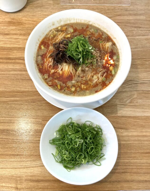 『やび６５杯目で』。