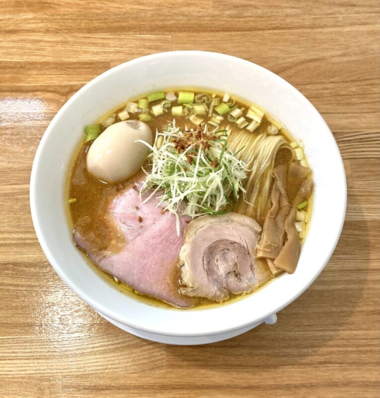 『やび７４杯目で』。