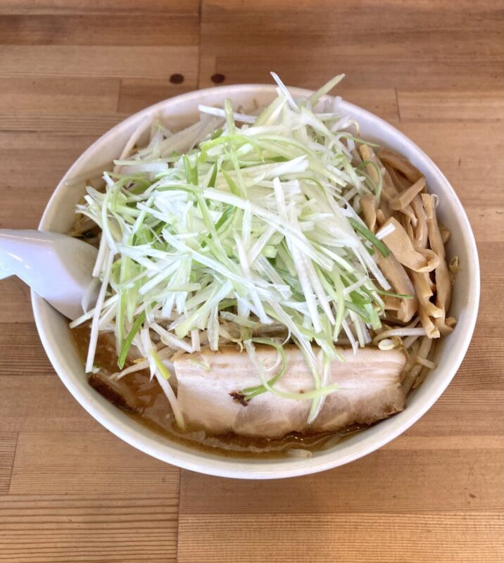 『デカ盛りこがし味噌』。