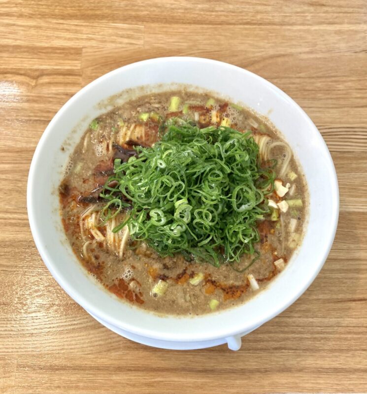 『やび８１杯目で』。