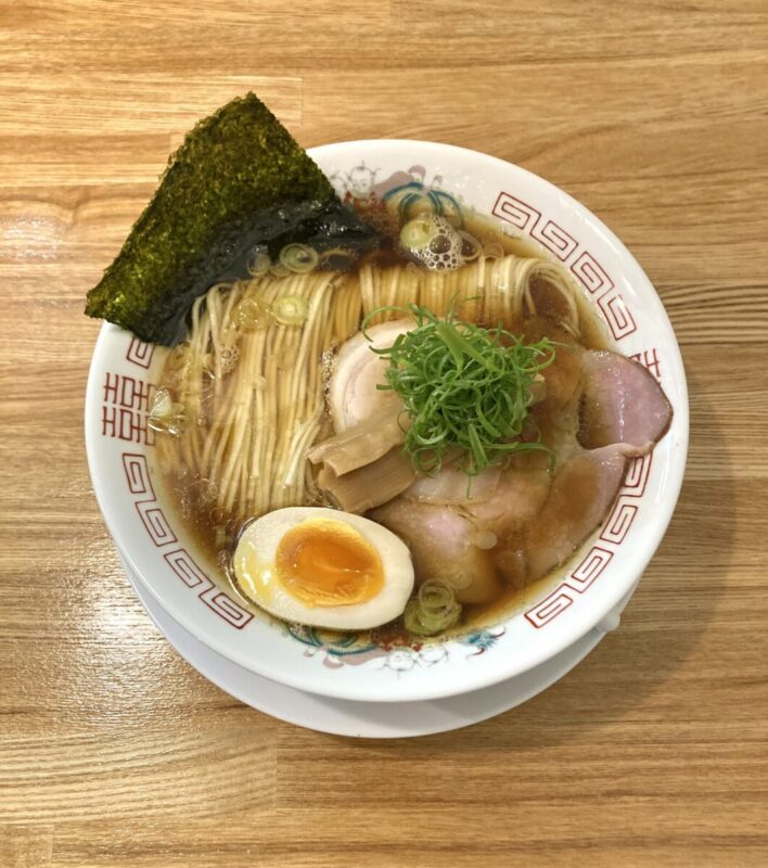 『やび８２杯目で』。