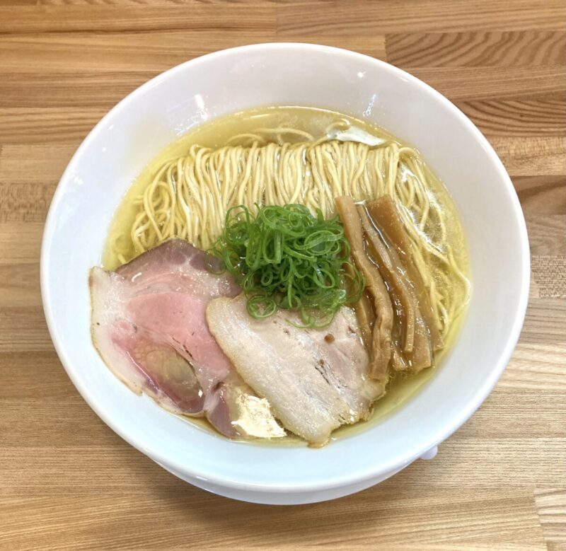 『やび９０杯目で』。