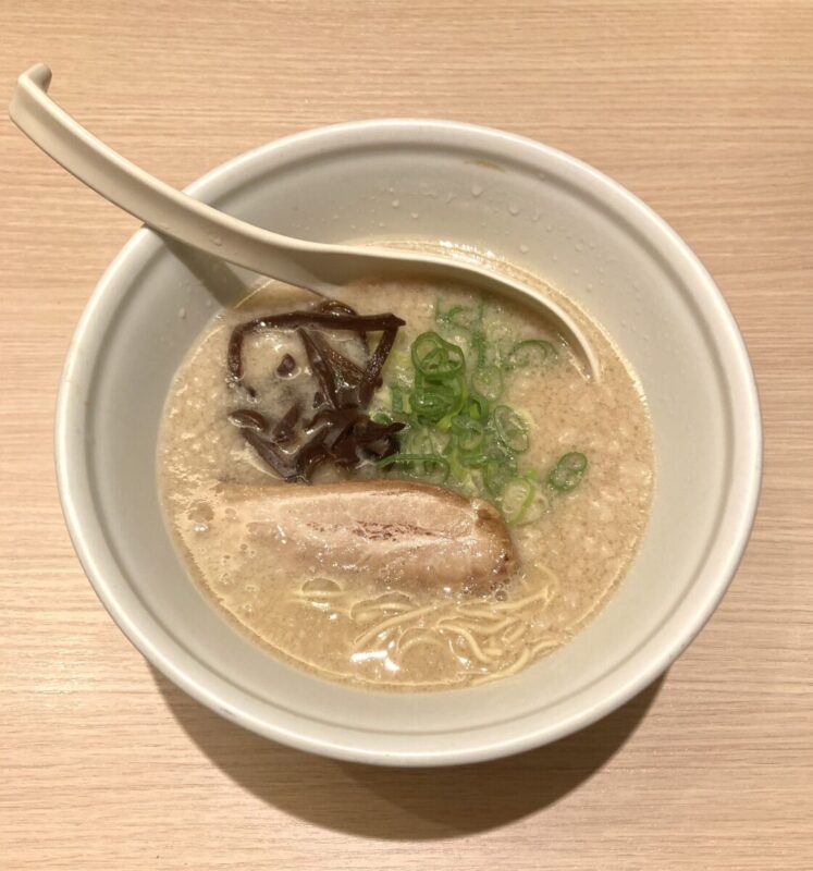 『TOKYO豚骨BASE』。