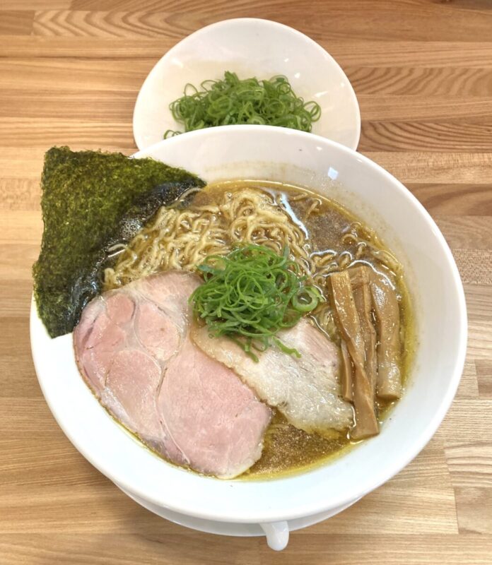 『やび９３杯目で』。