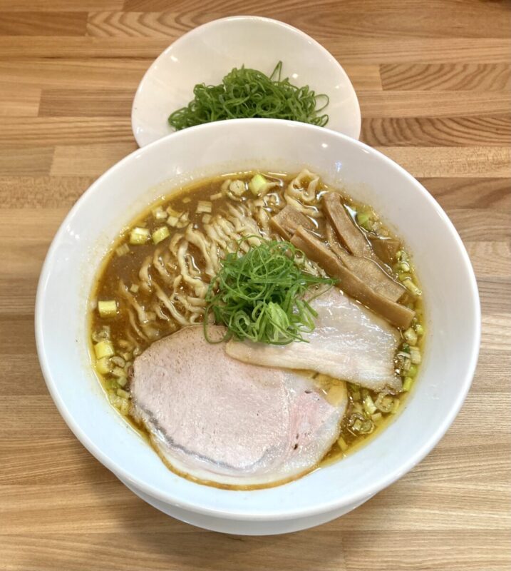 『やび９４杯目で』。